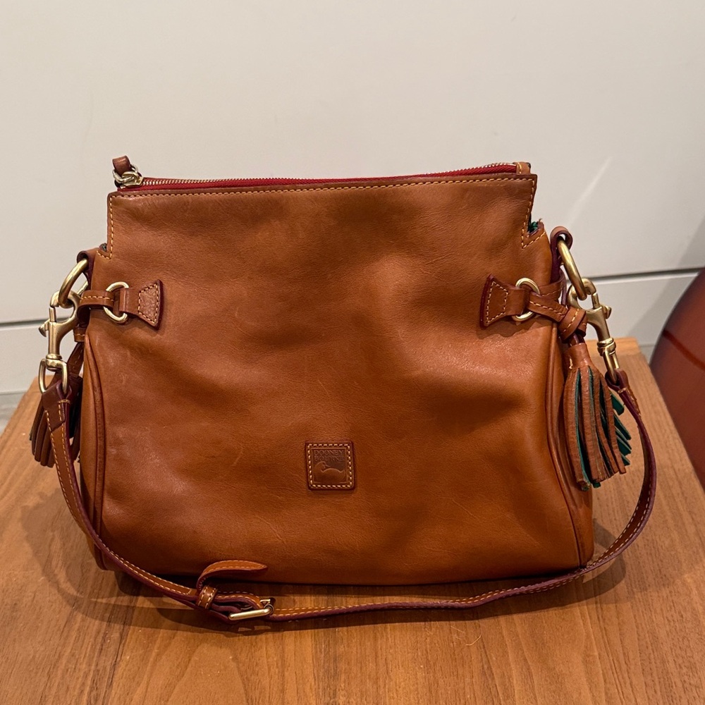 Dooney and Bourke medium Florentine leather zip Hobo bag - Chestnut Brown